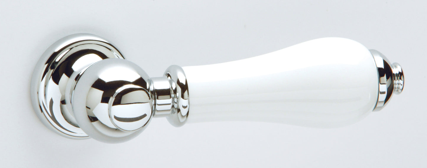 Heritage Traditional Cistern Lever Chrome/White