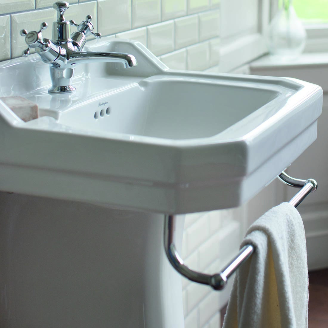 Burlington 2 Tap Hole 610 x 510mm Edwardian Basin