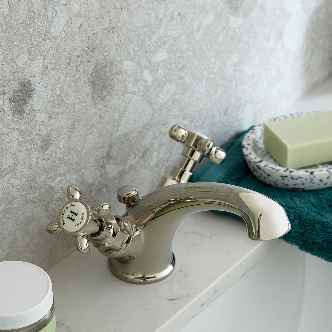 VADO Axbridge Mono Basin Mixer Tap + Pop-Up Waste