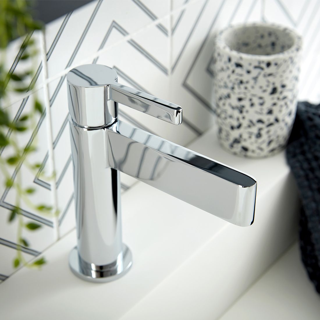 VADO Edit Mono Basin Mixer Tap