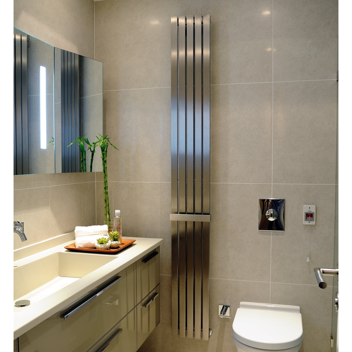 SW6 Idaho 340mm x 1500mm Brushed Stainless