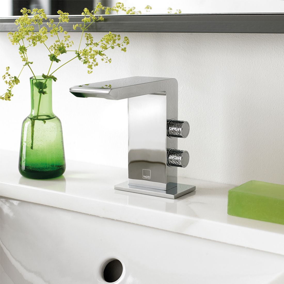 VADO Omika Mono Basin Mixer Tap