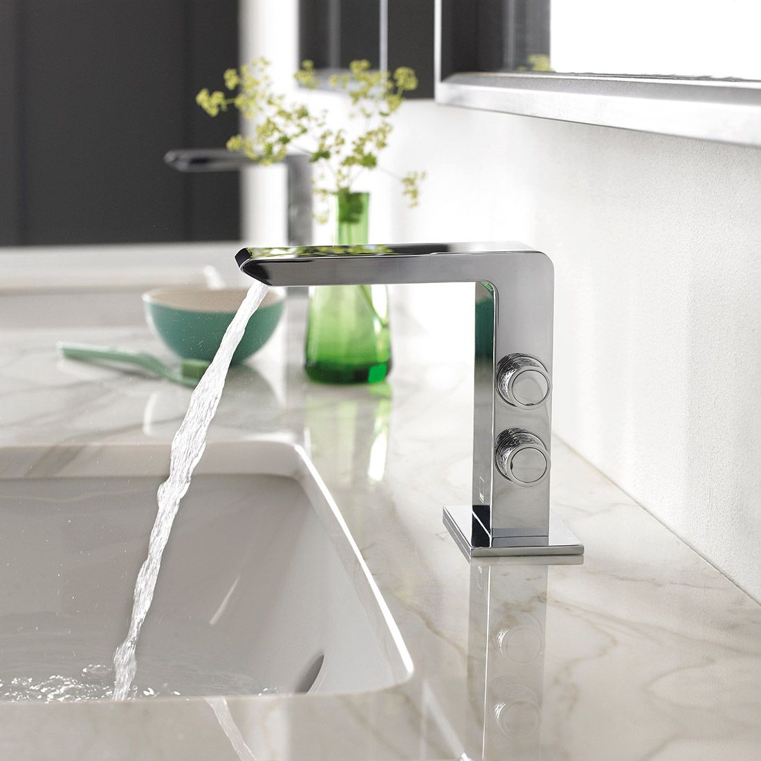 VADO Omika Mono Basin Mixer Tap