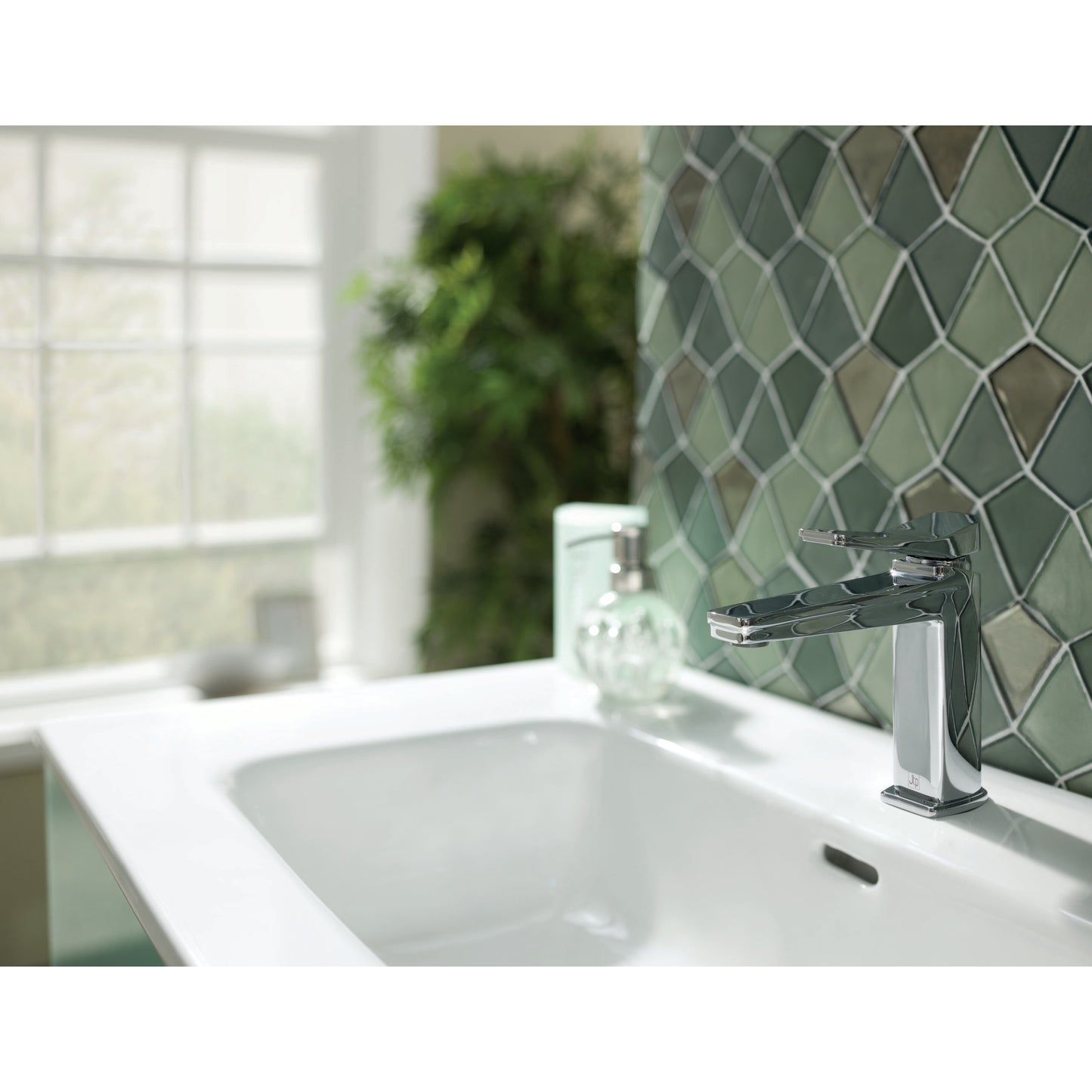 Just Taps Plus HIX Single Lever Basin Mixer