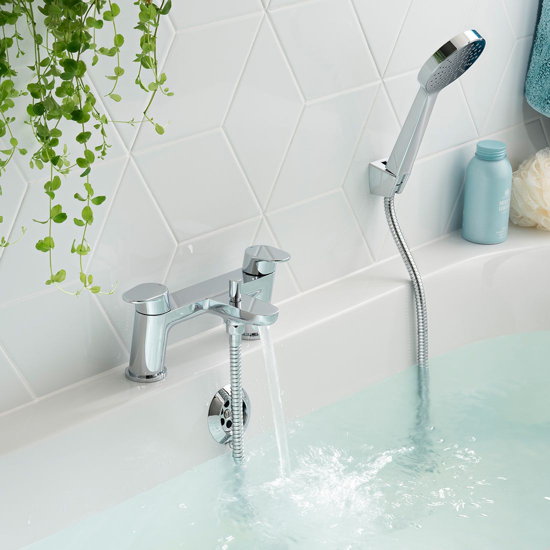 Vado Ava Deck Mounted Bath Shower Mixer with Shower Kit
