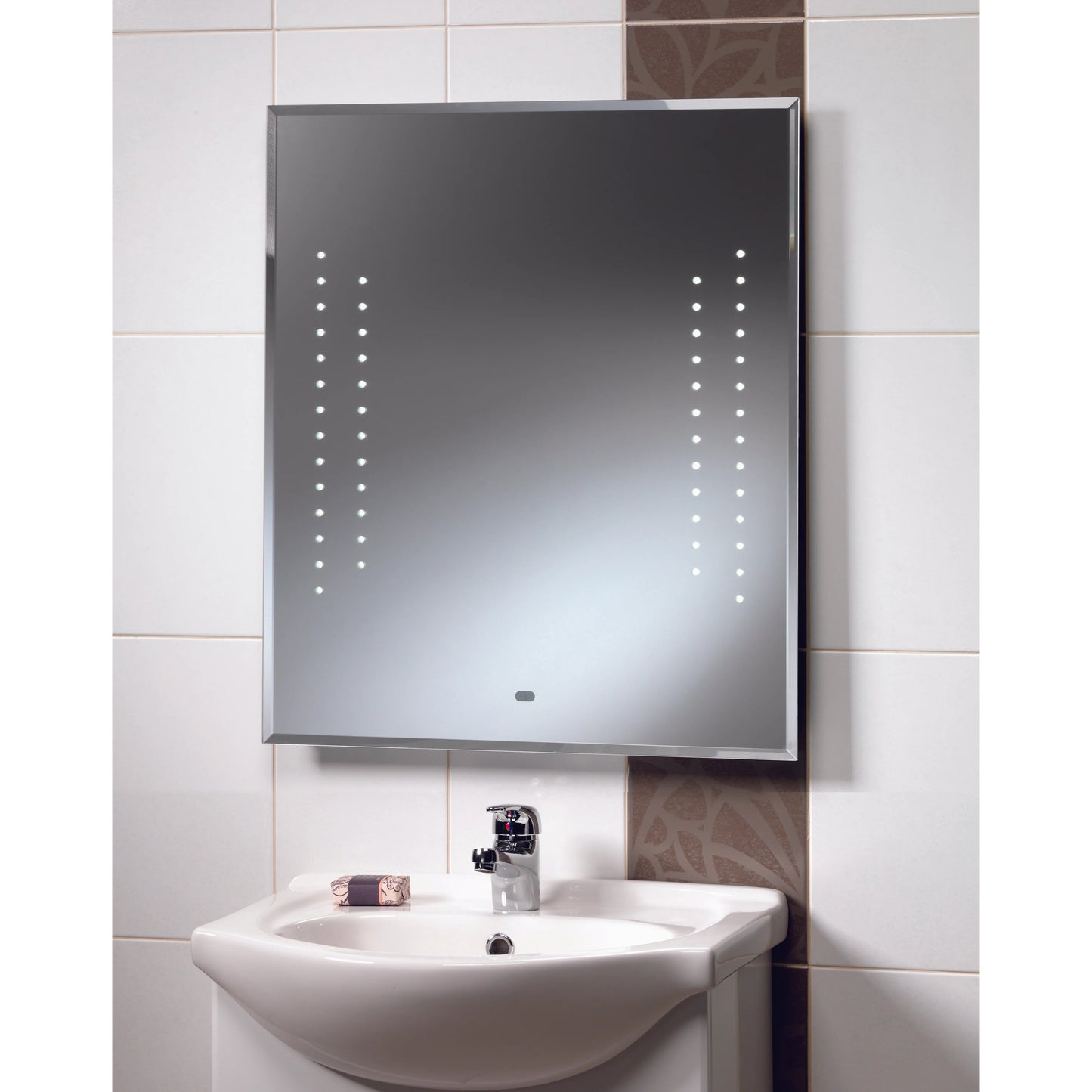 Qualitex Supplies 700 x 600 With Sensor Switch & Lights