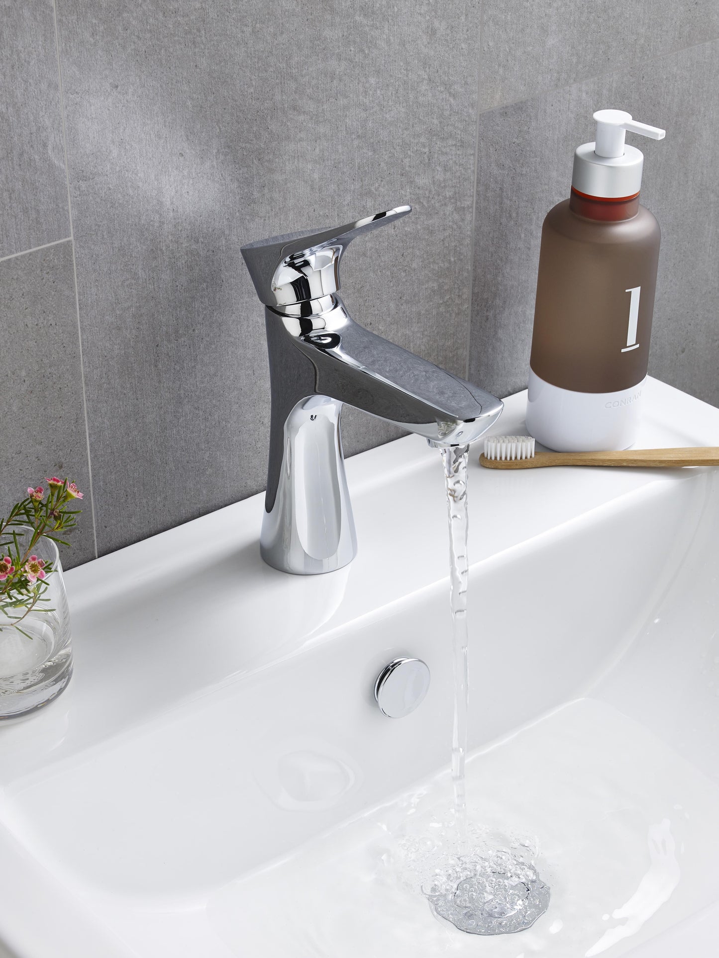 SW6 Focus Mono Basin Mixer with Click Waste