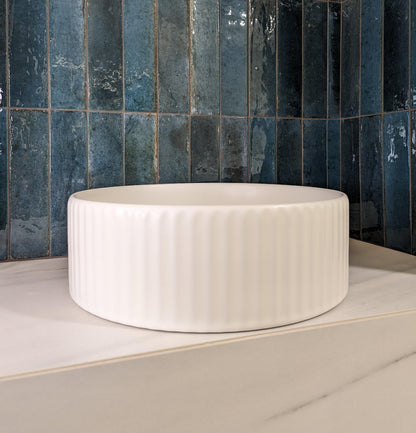 LUXE81 Tasman 600 Beige Cabinet With Countertop and Matte Basin