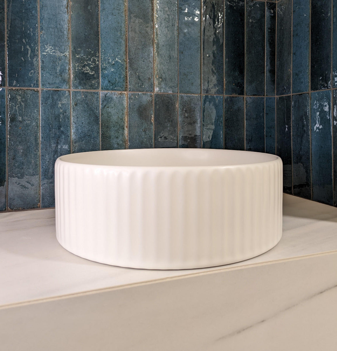 LUXE81 Marloe 600 Oak Cabinet With Carrara Top and Matte Flute Basin