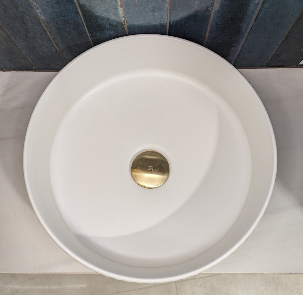 LUXE81 Tasman 600 Beige Cabinet With Countertop and Matte Basin