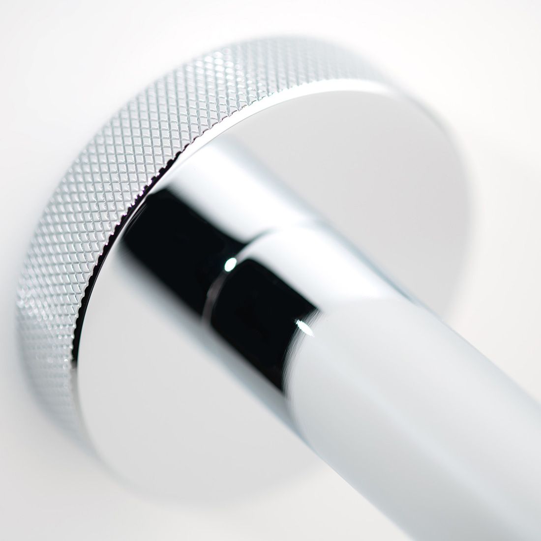 VADO Spa Toilet Roll Holder